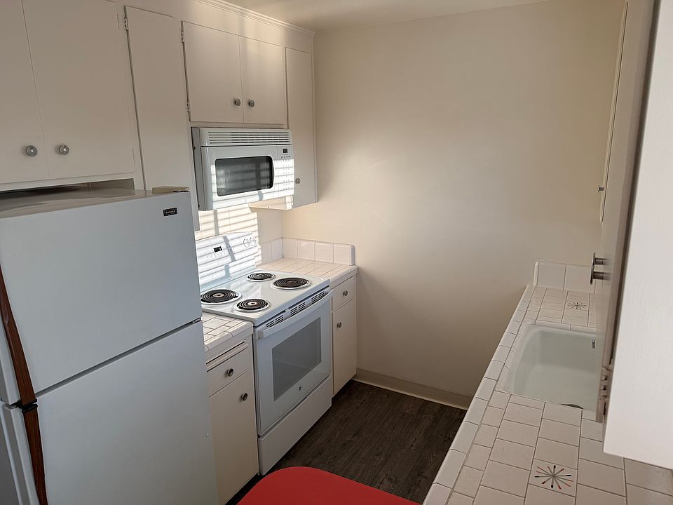 1st image of 7711 Camellia Ln