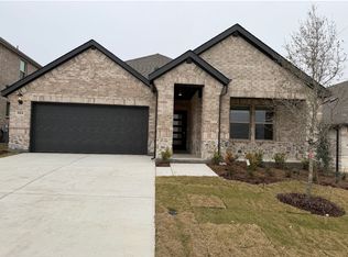 716 Edgehurst Dr, McKinney, TX 75071