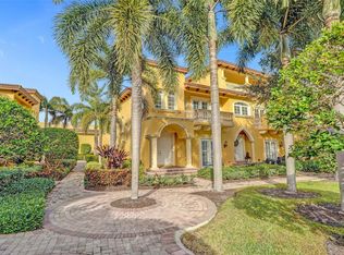320 NE 69th Cir #320, Boca Raton, FL 33487