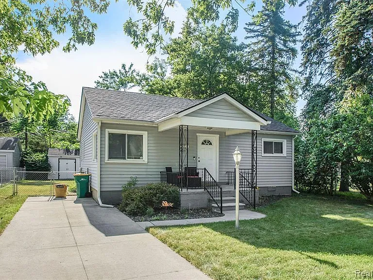 21629 Waldron St — Photo 20