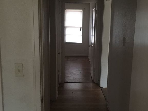 5th image of 2623 Drexel St