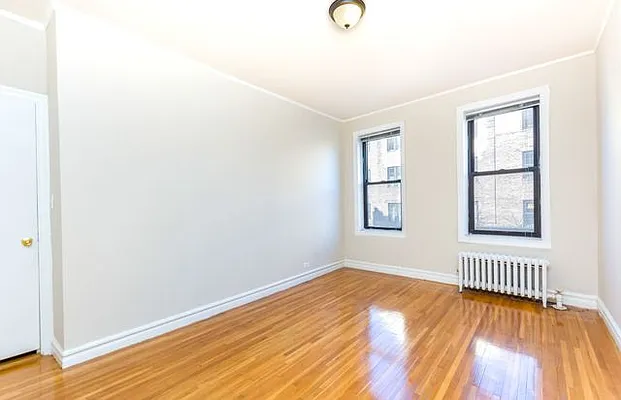 Sold by Re/Max In The City | media 25