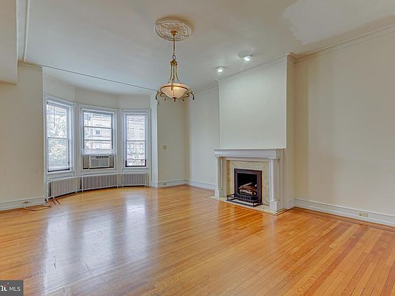 2nd image of 1823-1825 S Broad St #2