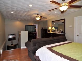 23 Strathcona Rd, Cranston, RI 02910