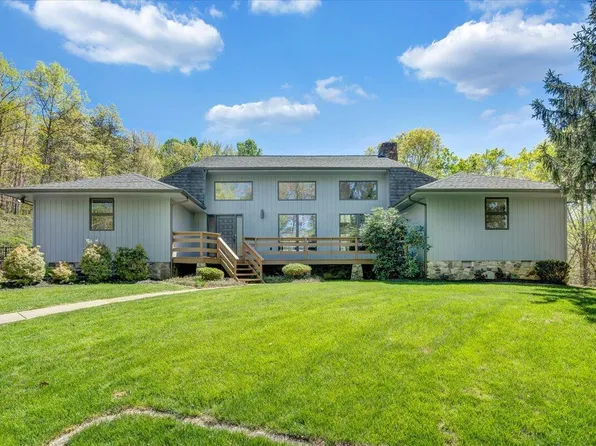 537 Houston Mines Rd, Troutville, VA 24175
