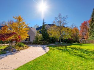 1536 Fitzroy St, Westlake, OH 44145