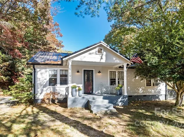 10922 Rosman Hwy, Lake Toxaway, NC 28747