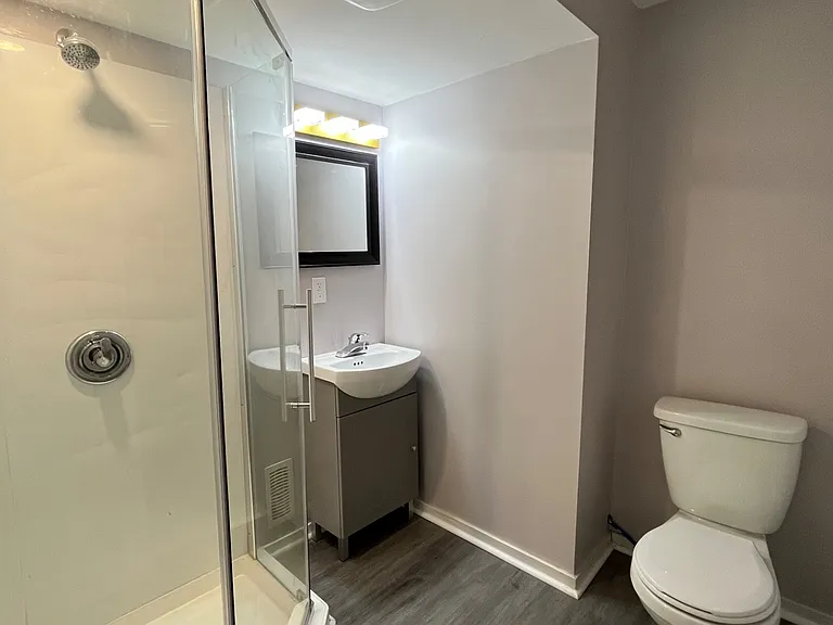 95 Leaside Dr — Photo 6