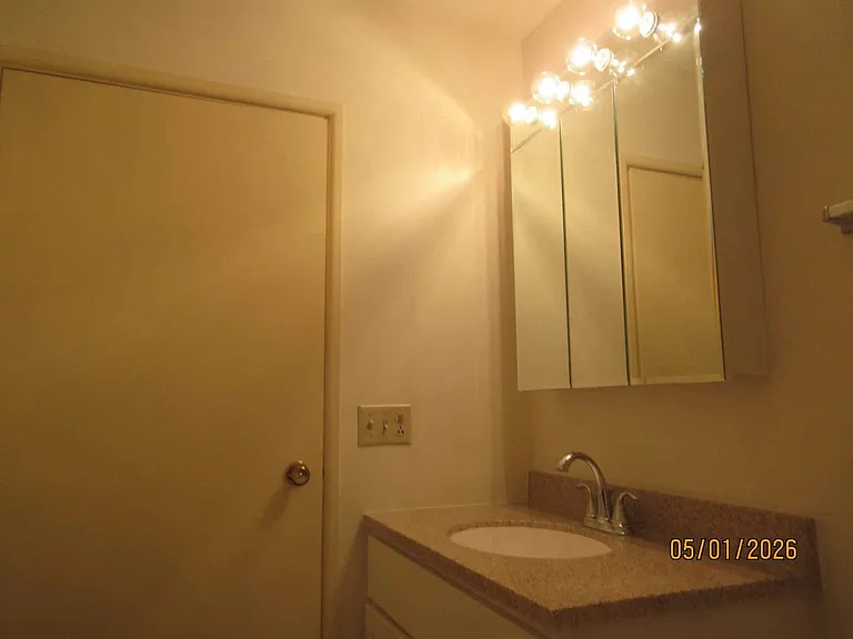 N111W15780 Vienna Ct #21 — Photo 13