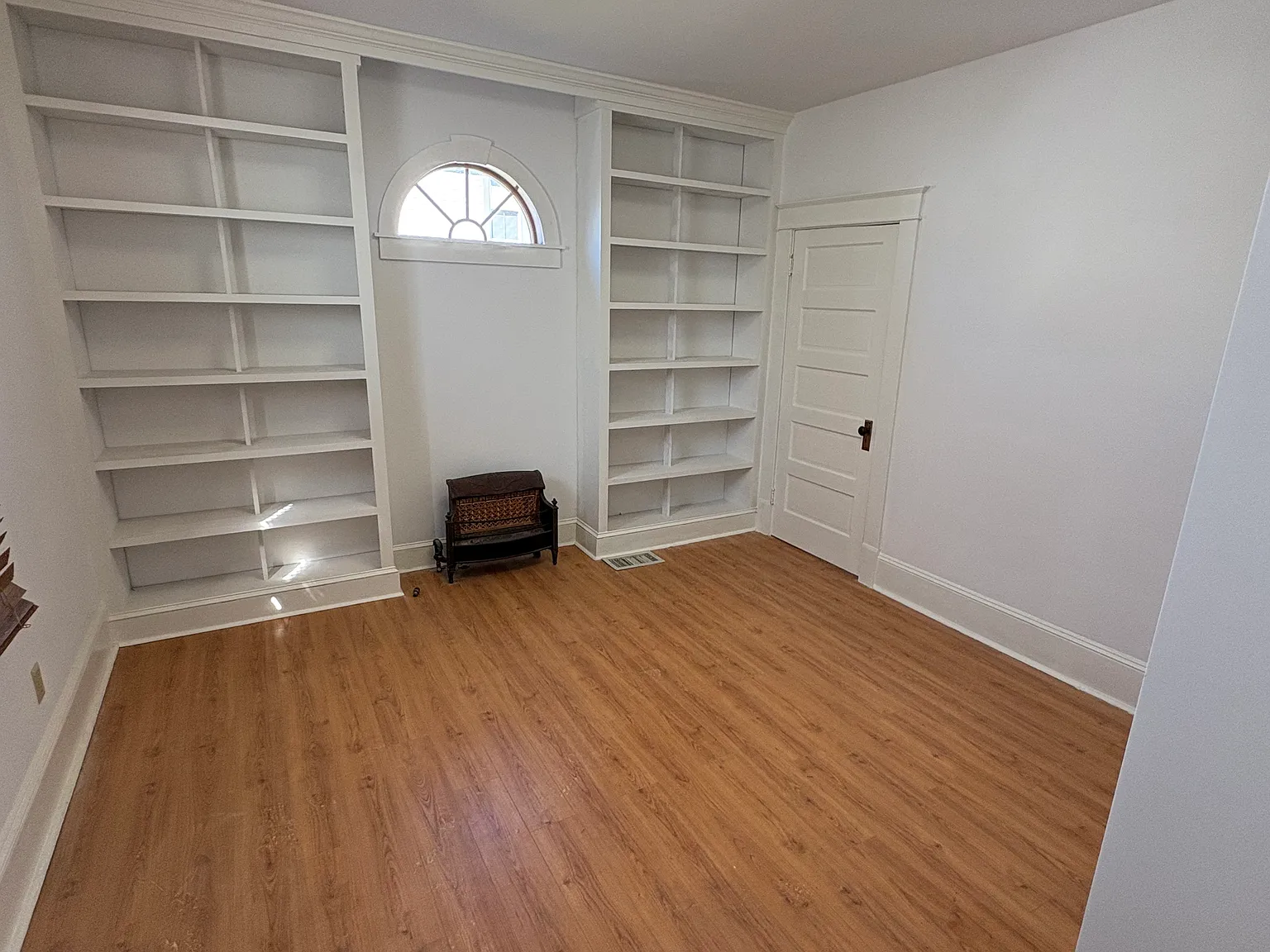 1 bed, $2,000 — Photo 4