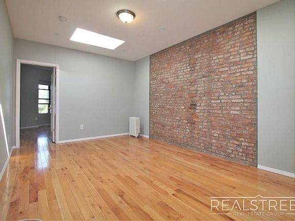 4th image of 168 7th Ave #4LL