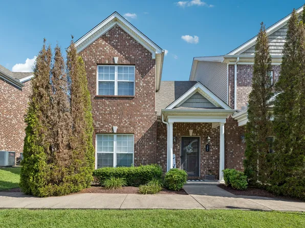 341 Rowlette Cir, Murfreesboro, TN 37127