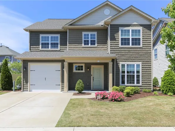 1910 Bexley Ln, Chesapeake, VA 23322