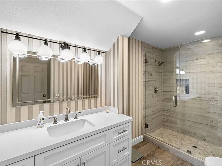 5 Northampton Ct — Photo 37
