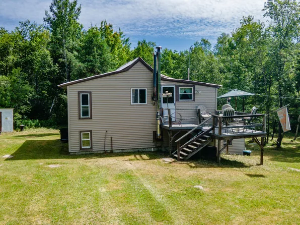 24 Kingsbury Road, Wellington, ME 04942