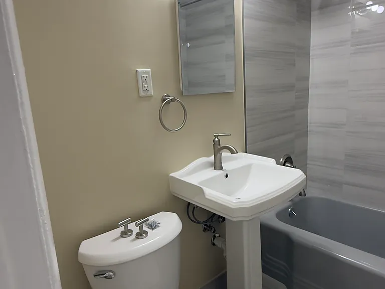 4500 SW 67th Ave #26 — Photo 10