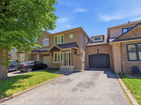 1624 Arcadia Sq, Pickering, ON L1V 6W3