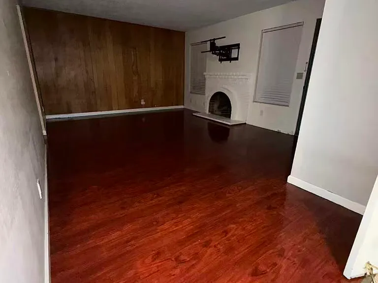 32904 Lake Bluestone St — Photo 12