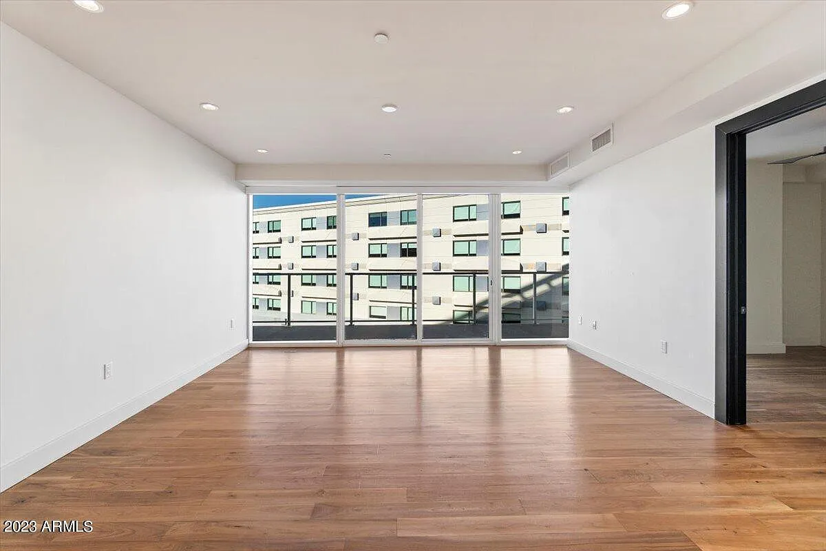 2 bed, 2.0 bath, 1259 sqft, $3,600 — Photo 3