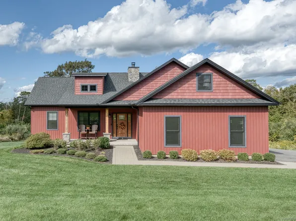 23 Mountain Top Pass, Burlington, CT 06013