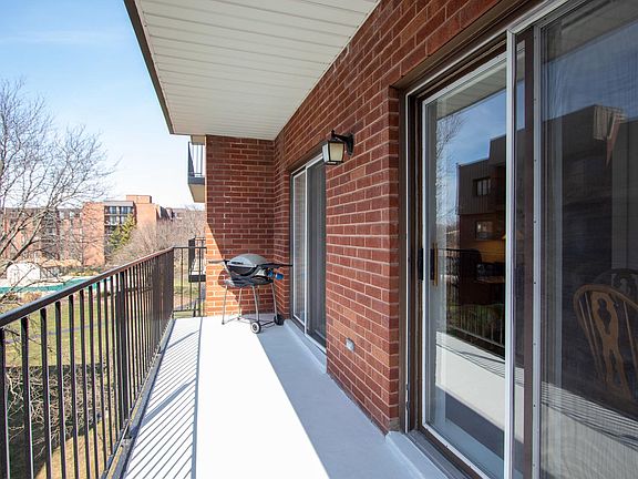 5th image of 129 Acacia Cir APT 405E