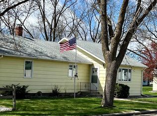 600 Mars St S, Cosmos, MN 56228