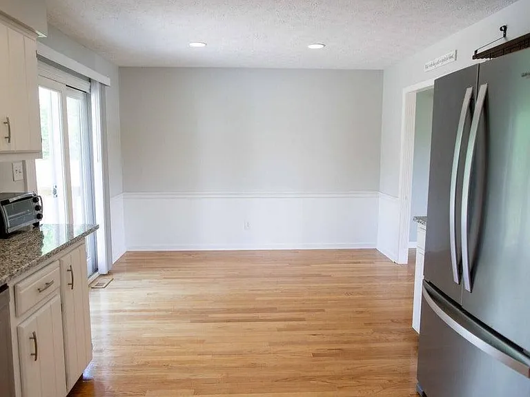 580 Castle Dr — Photo 10