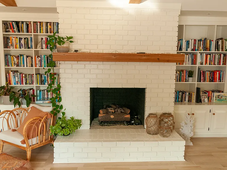 661 Bay Point Dr — Photo 37