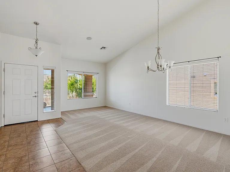 677 W Pizzicato Ln — Photo 6