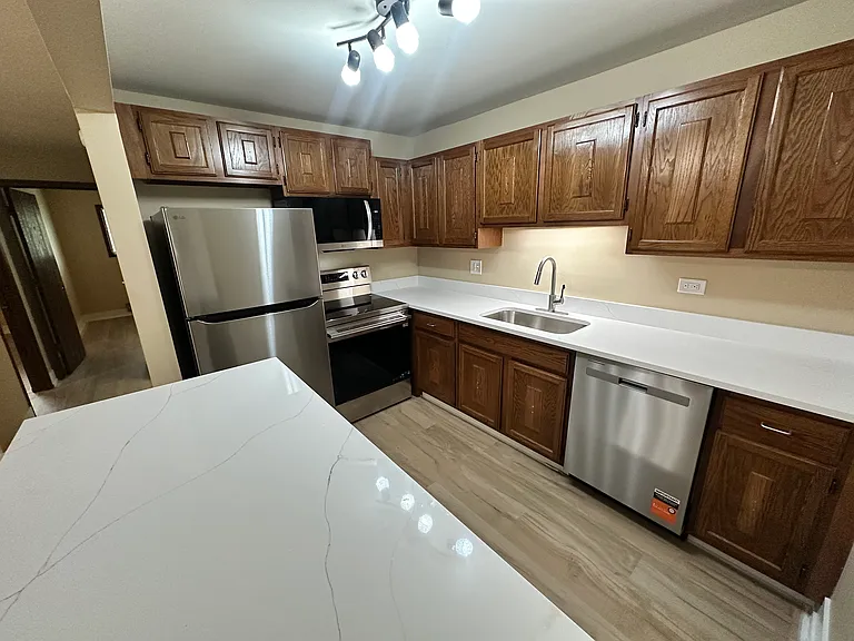1856 N Goodwin Dr #1B — Photo 16