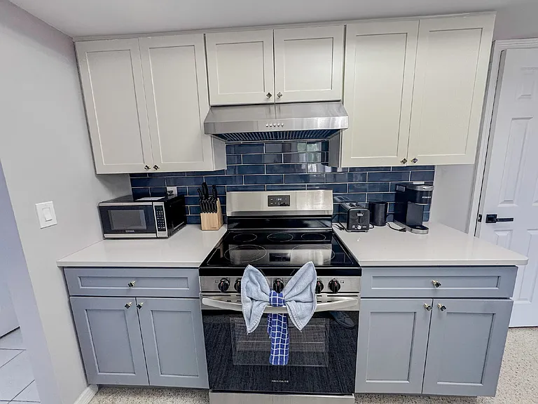 2825 N Beach Rd — Photo 6