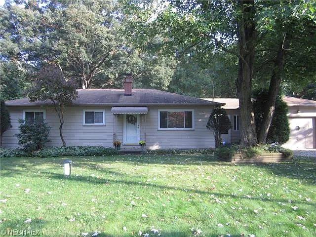 1105 Oak Tree Rd photo 1