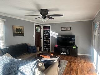 5th image of 21 S Randall Ave