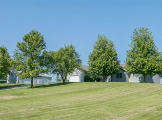3862 565th St SW, Riverside, IA 52327
