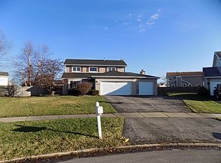 1580 Kathy Ct, Aurora, IL 60504