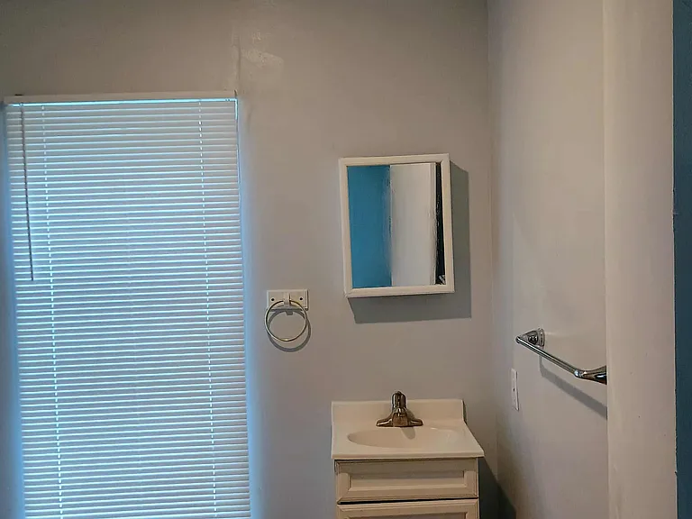 1410 Crawford Pkwy #B — Photo 12
