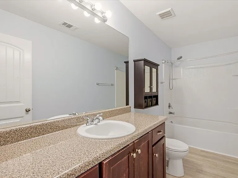 102 Old Mill Rd — Photo 11