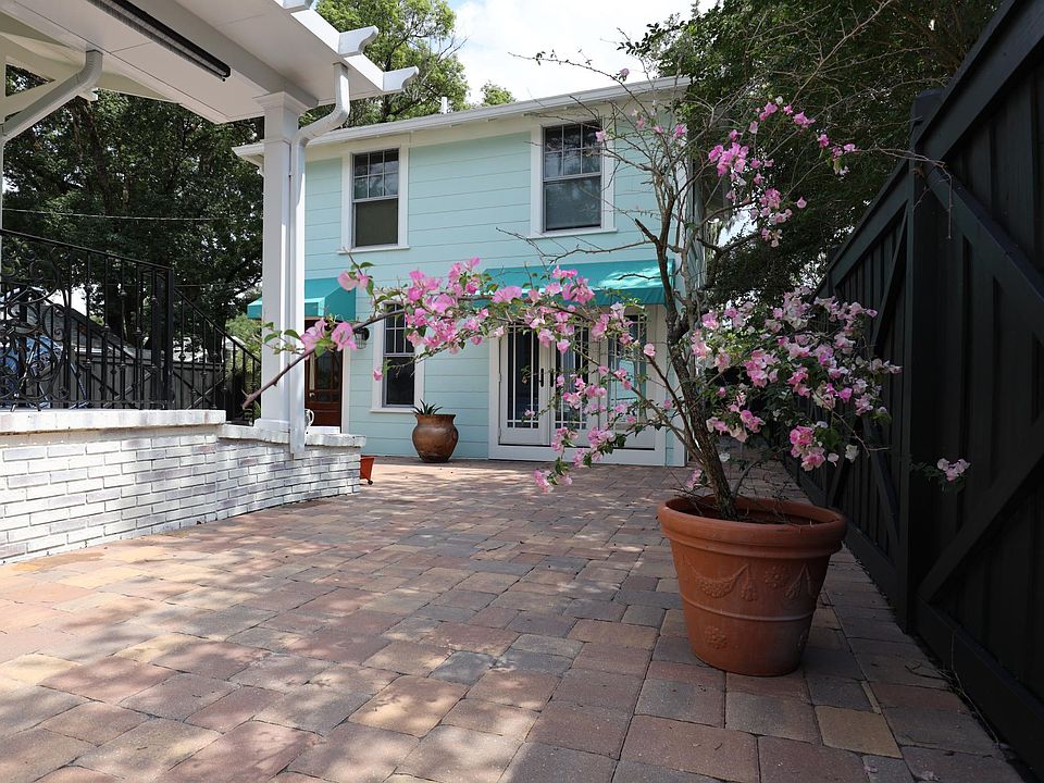 1st image of 502 E Amelia St