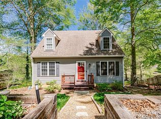 5643 Lakeview Rd, Quinton, VA 23141