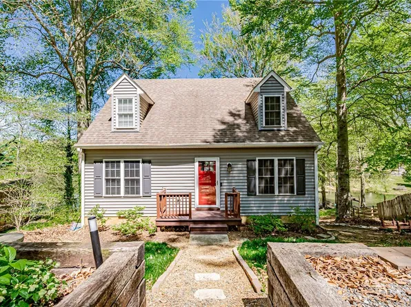 5643 Lakeview Rd, Quinton, VA 23141