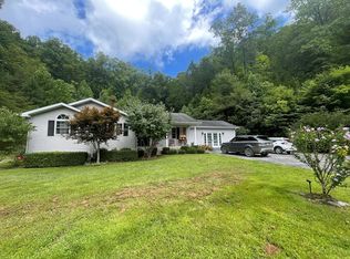 333 Meadow Branch Rd, Hindman, KY 41822
