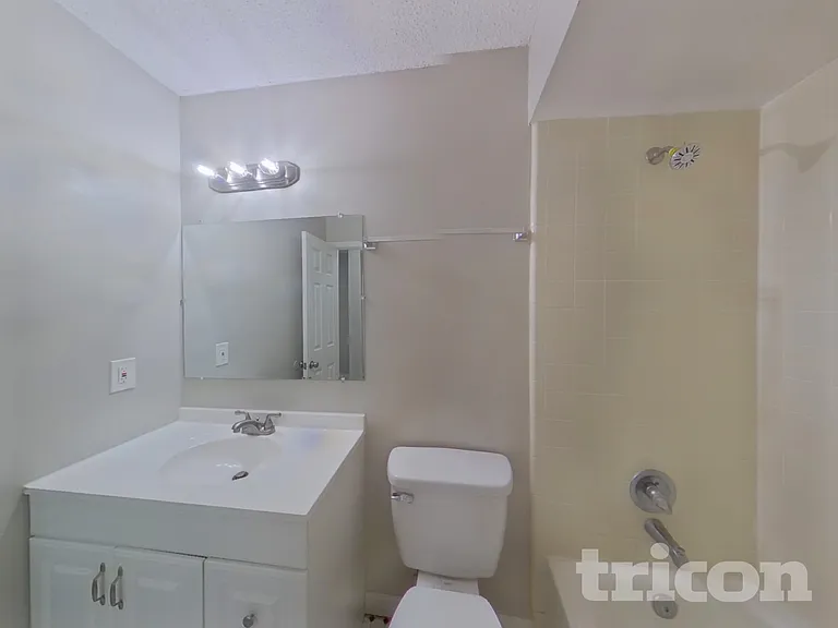 7091 Beechfern Ln S — Photo 12