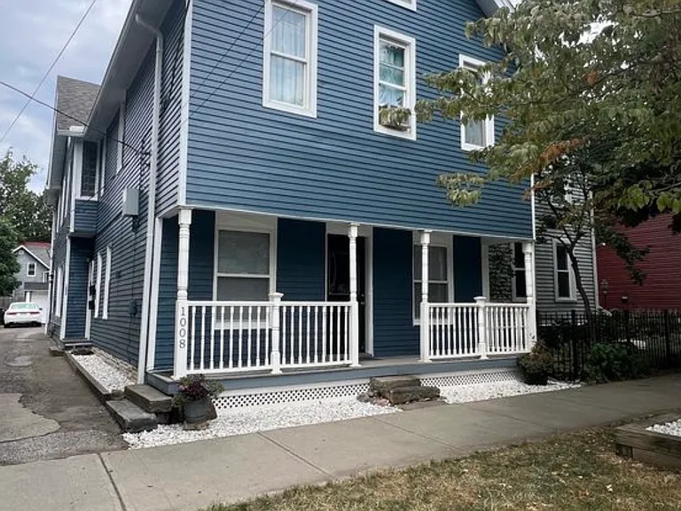 1008 Kenilworth Ave #3 — Photo 2