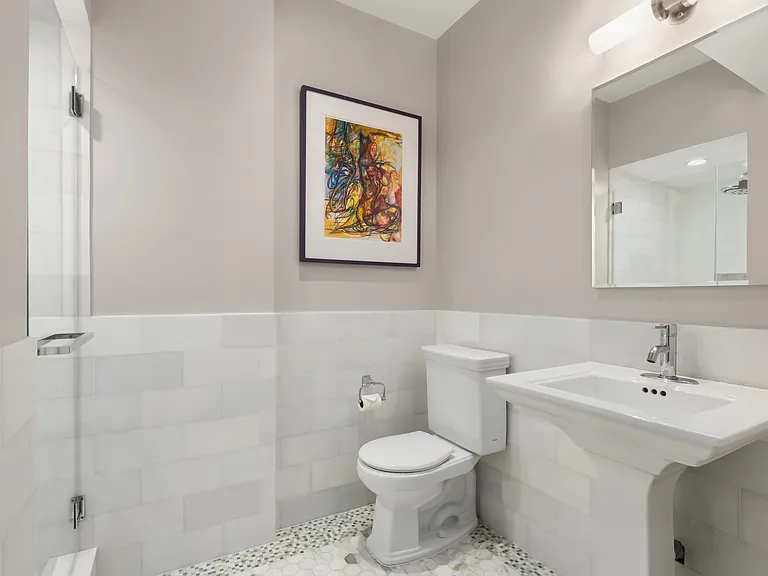 159 W 24th St #1A — Photo 10