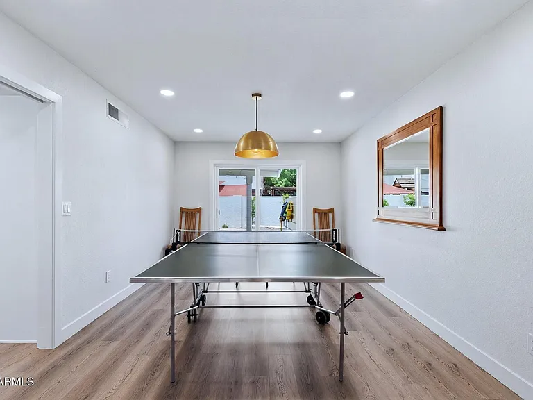 1506 E Edgewater Dr — Photo 15