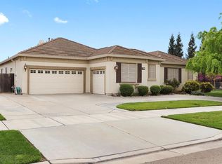 192 W Santos Ave, Ripon, CA 95366