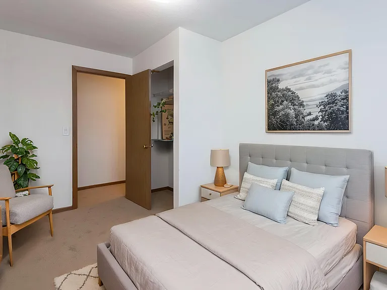 1011 5th Ave S #303 — Photo 4