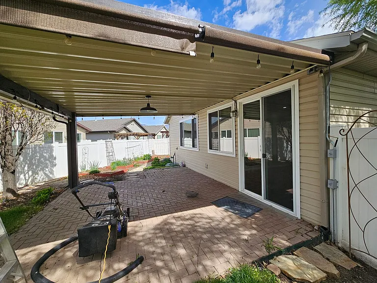 743 N Haworth Cir — Photo 11