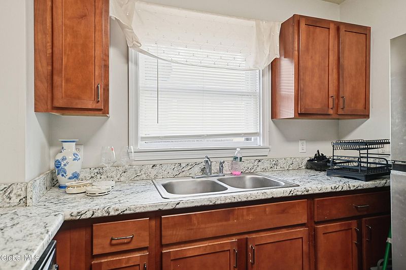 3rd image of 69 Prospect Avenue