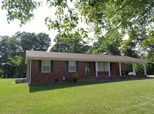 340 Sulphur Well Academy, Buchanan, TN 38222